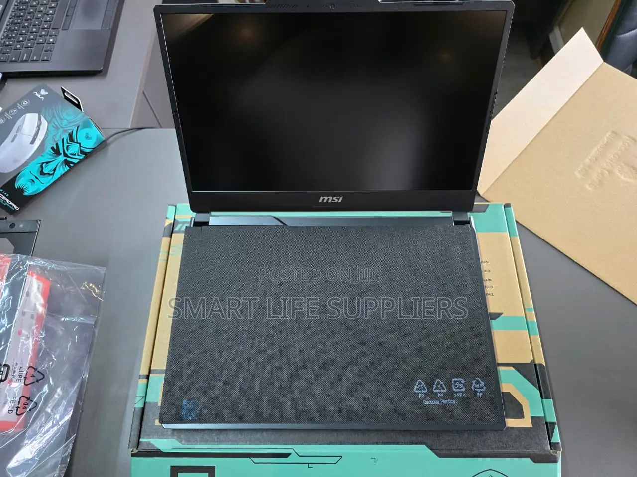 New Laptop MSI Cyborg 15 16GB Intel Core i7 SSD 1T