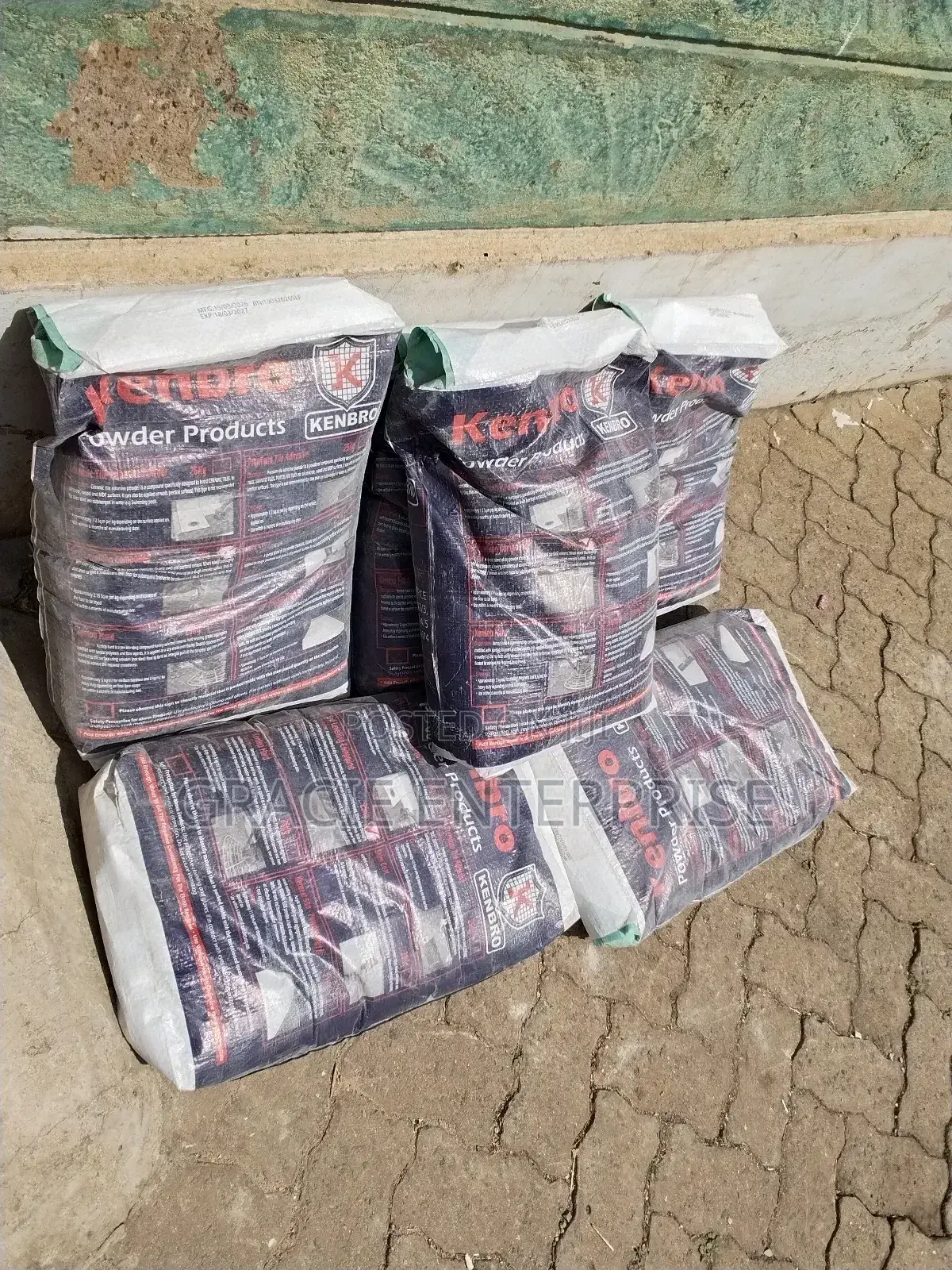 Self Leveling Compound