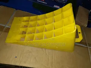 Tyre Stopper/ Wheel Chocks/ Wheel Stoppers