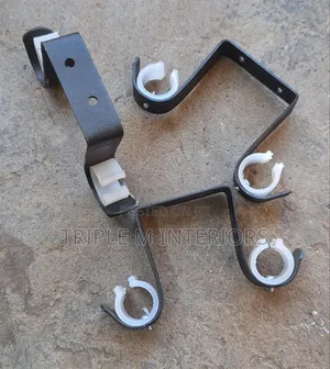 Easy-to-Install Ceiling Bracket | Long-Lasting Strong