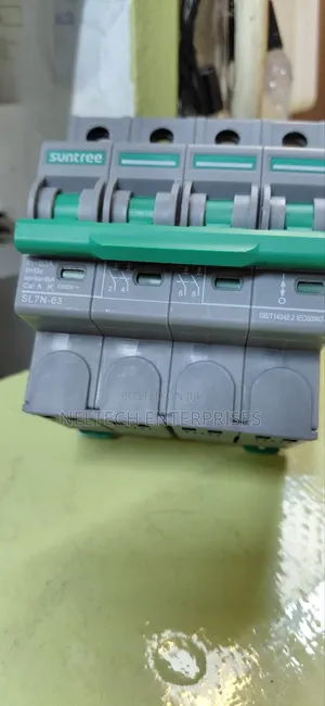 4 Pole Dc Circuits Breakers 63 Amps