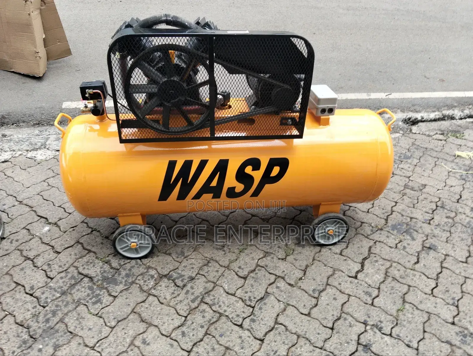 Wasp Air Compressor 300 Litres