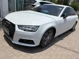 Audi A4 2.0T Premium AWD quattro 2017 Pearl