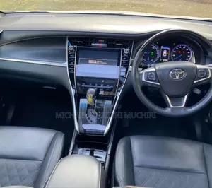 Toyota Harrier 2018 White