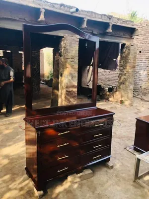 Studio Kook Design of a Dresser Mirror