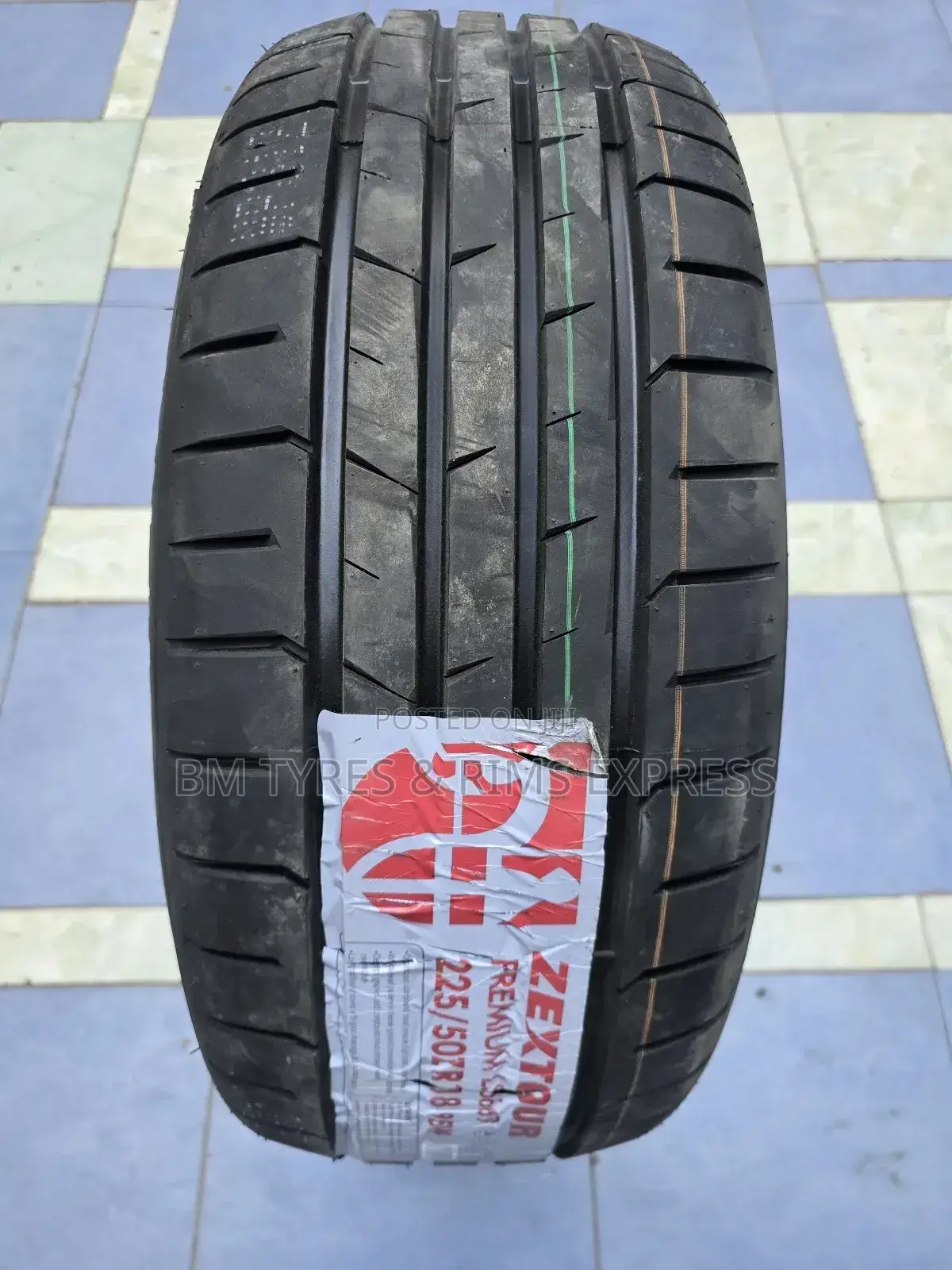 225 /50 R18 Zextour (New Technology).