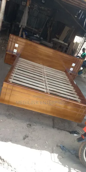 Solid Mahogany Bahoo Boxbed 6*6 Bed