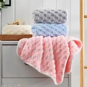 In *Quality High Absorption Coral Velvet Clod Grid Kitchen Towel