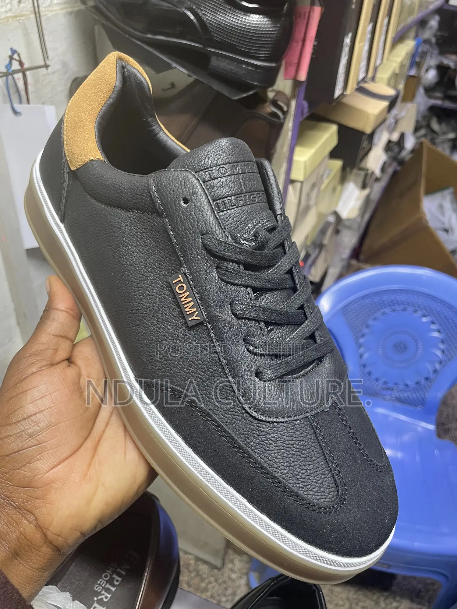 Tommy Classic Casuals