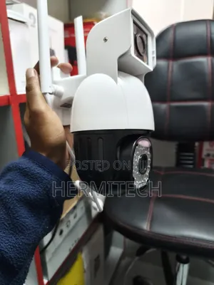 Dual Lens 4g Electric Model Allows Communication PTZ Tracking Motion