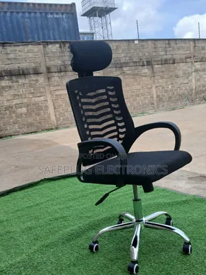 Ergonomic Mesh Office Chair – Adjustable With Headrest