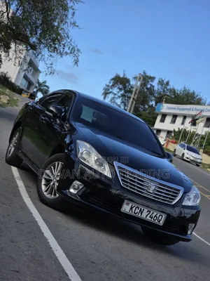 Toyota Crown 2011 Black