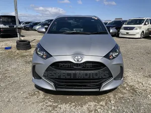 Toyota Yaris 2020 Silver