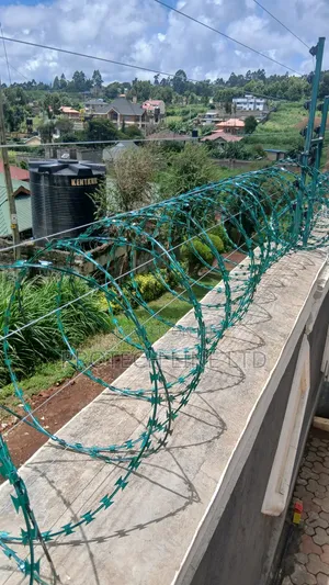 Electric Fence Green Razor Wire