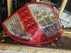 Toyota Vanguard Taillight