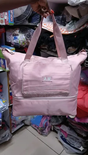 Expandabke Travel Bags at 750