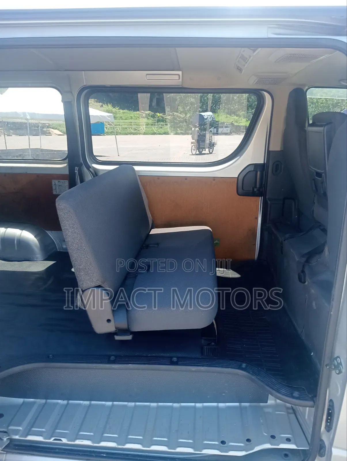 Toyota HiAce 2019 Silver