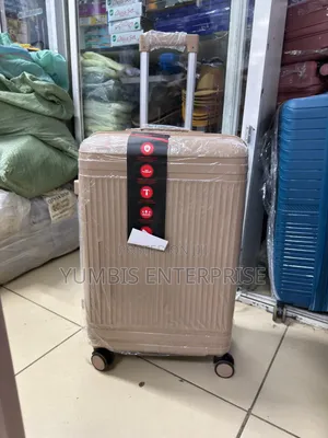 Medium Suitcase Travel Suitcase at 3000[Rubber Material