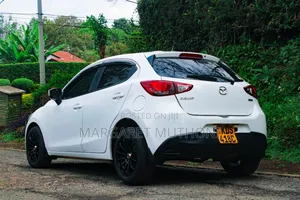 Mazda Demio 2017 White