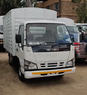 Isuzu Nhr55 Covered Body
