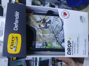 Otterbox Defender Series Protective Case Forapple iPhone 13 Pro Max.