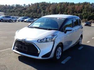 Toyota Sienta 2019 Silver