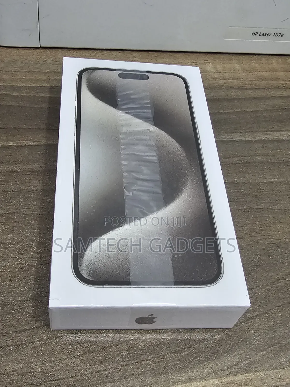 New Apple iPhone 15 Pro Max 256 GB White