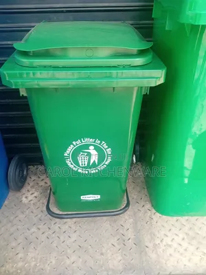 Trash Bin With Heavy Duty Pedal Trash Bin