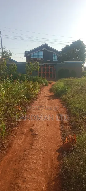 Title: 40x80 Plot for Sale Thika Makongeni Near Ananas Mall