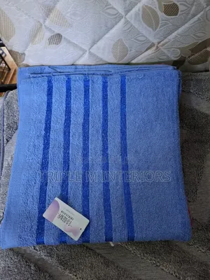 Absorbent 70×140 Towel | School Essential