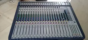 Signature 22 Channel Plain Mixer