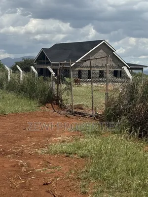 1/8 Acre Maroroi