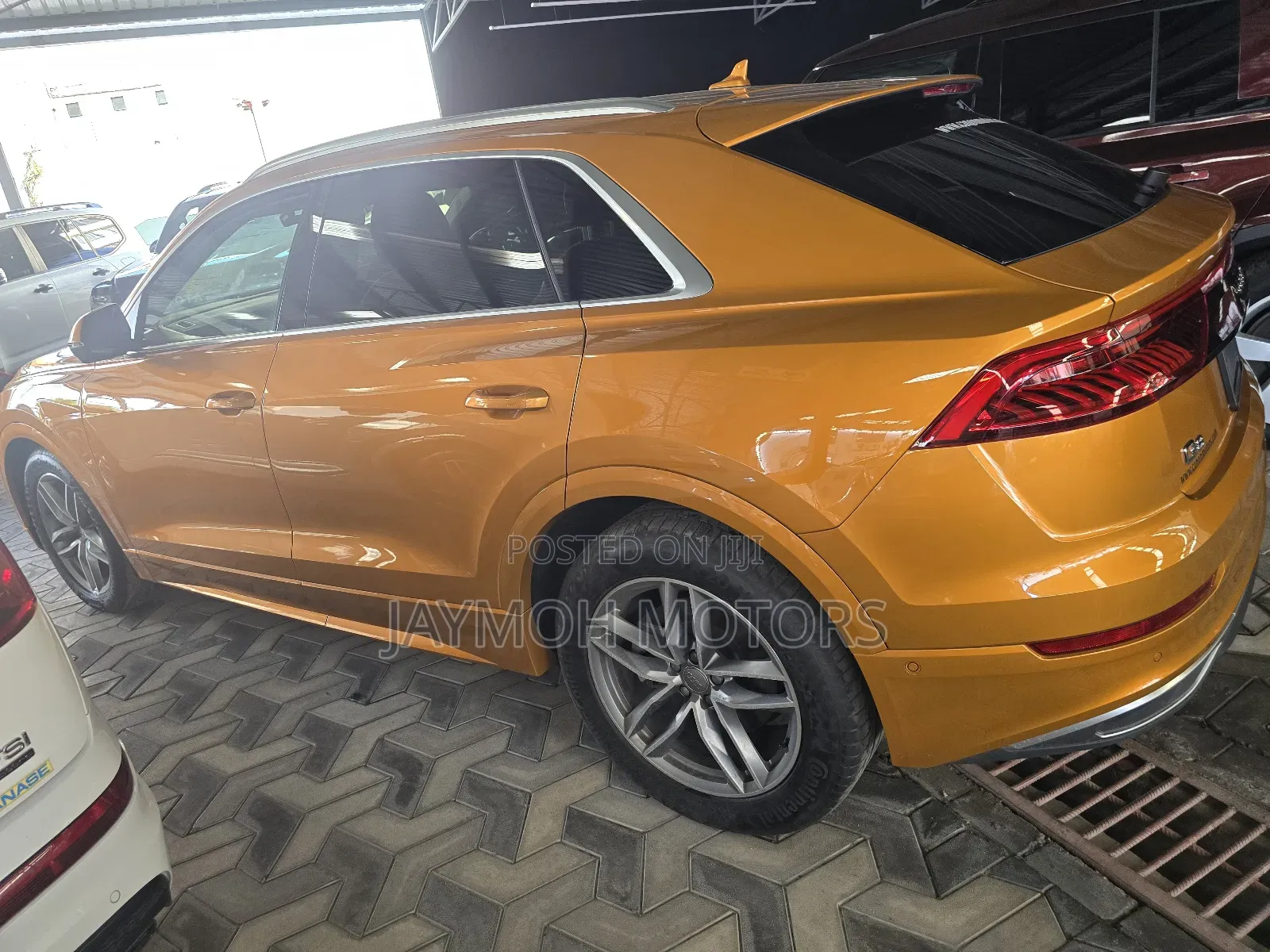 Audi Q8 2021 Yellow