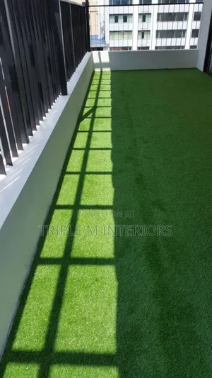 Balcony-Friendly Turf Carpet for Fresh Natural Feel