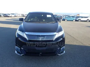 Toyota Harrier 2.0 2019 Black