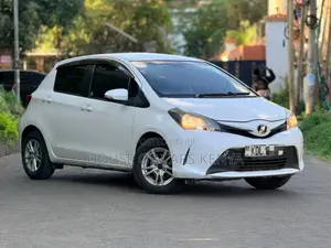 Toyota Vitz 2016 White