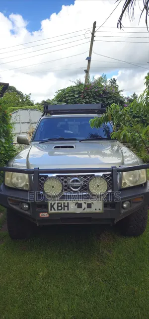 Nissan Patrol 3.0 TD GL 2008 Beige