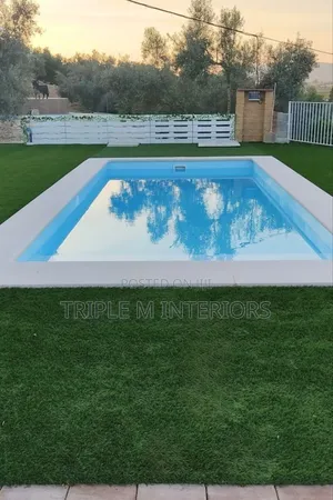 Water-Resistant Poolside Turf Grass