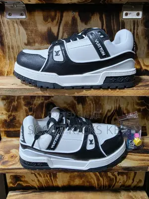 Lv Luois Vuitton Max Trainers