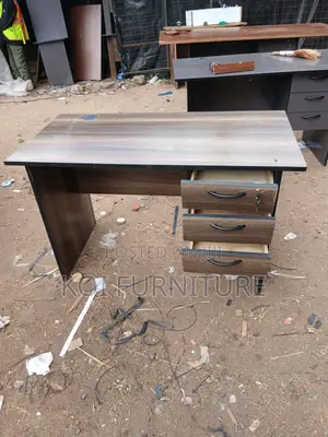Office Desk : 
0.9-Meter American Walnut Office Desk