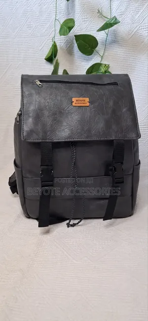 Gray Multipocket Hera Backpack