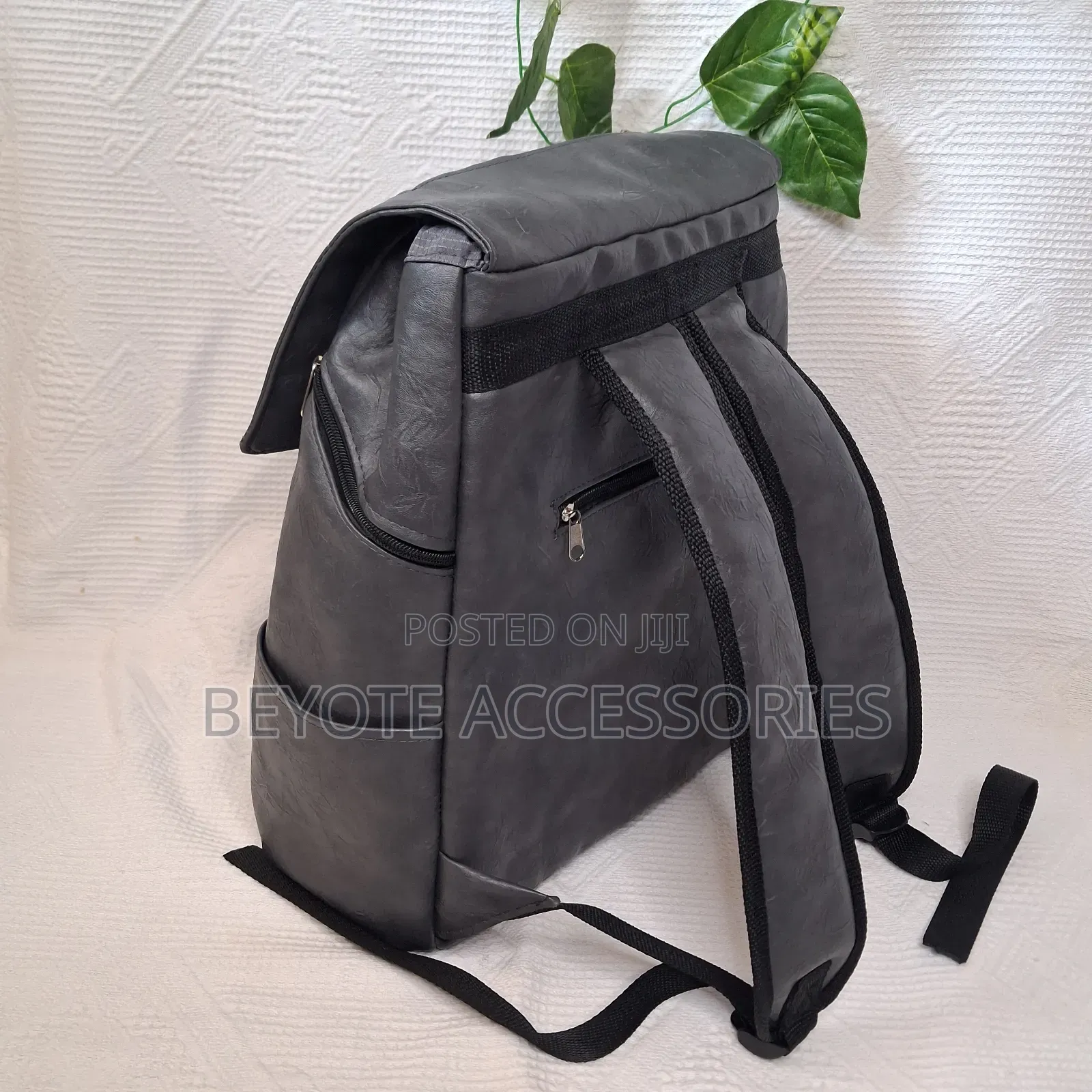 Gray Multipocket Hera Backpack