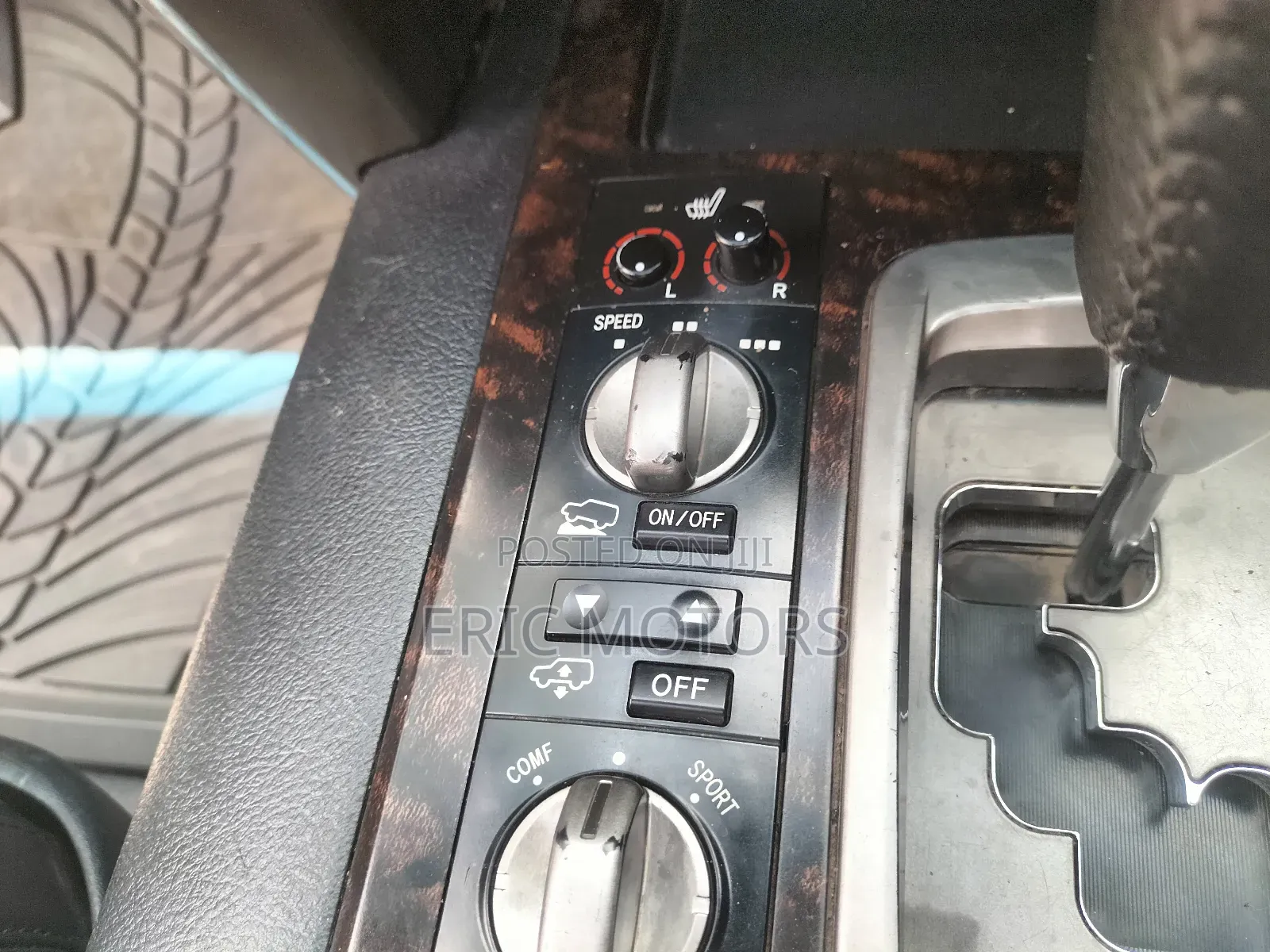 Toyota Land Cruiser 2011 Black