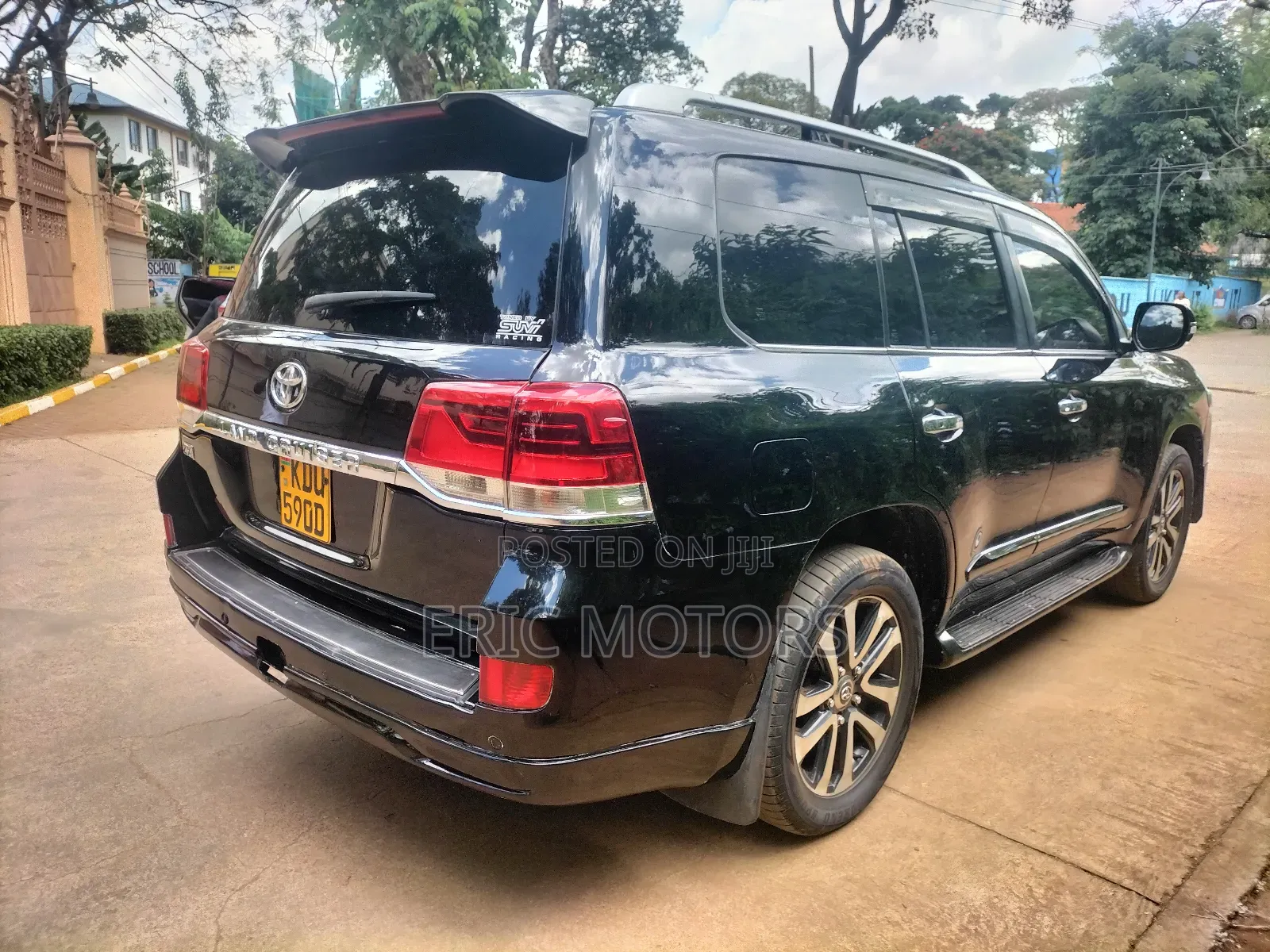 Toyota Land Cruiser 2011 Black