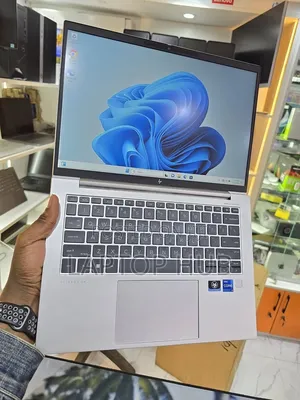 Laptop HP EliteBook 840 G9 16GB Intel Core i7 SSD 512GB