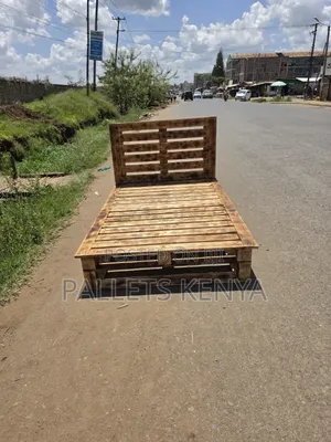 4×6 Pallet Bed - Blazed Finish Strong Sturdy Bed.01