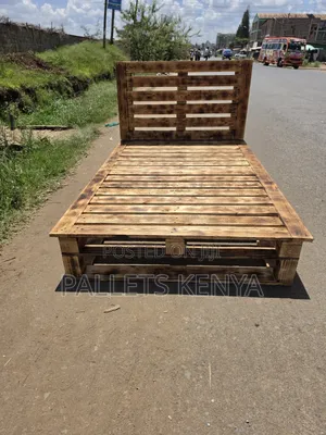 4*6 Pallet Bed - Sturdy and Strong Blazed Wooden Bed. 03