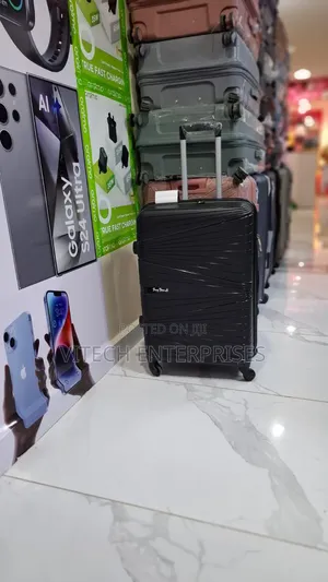 Big Size Medium Suitcase (Size 30)