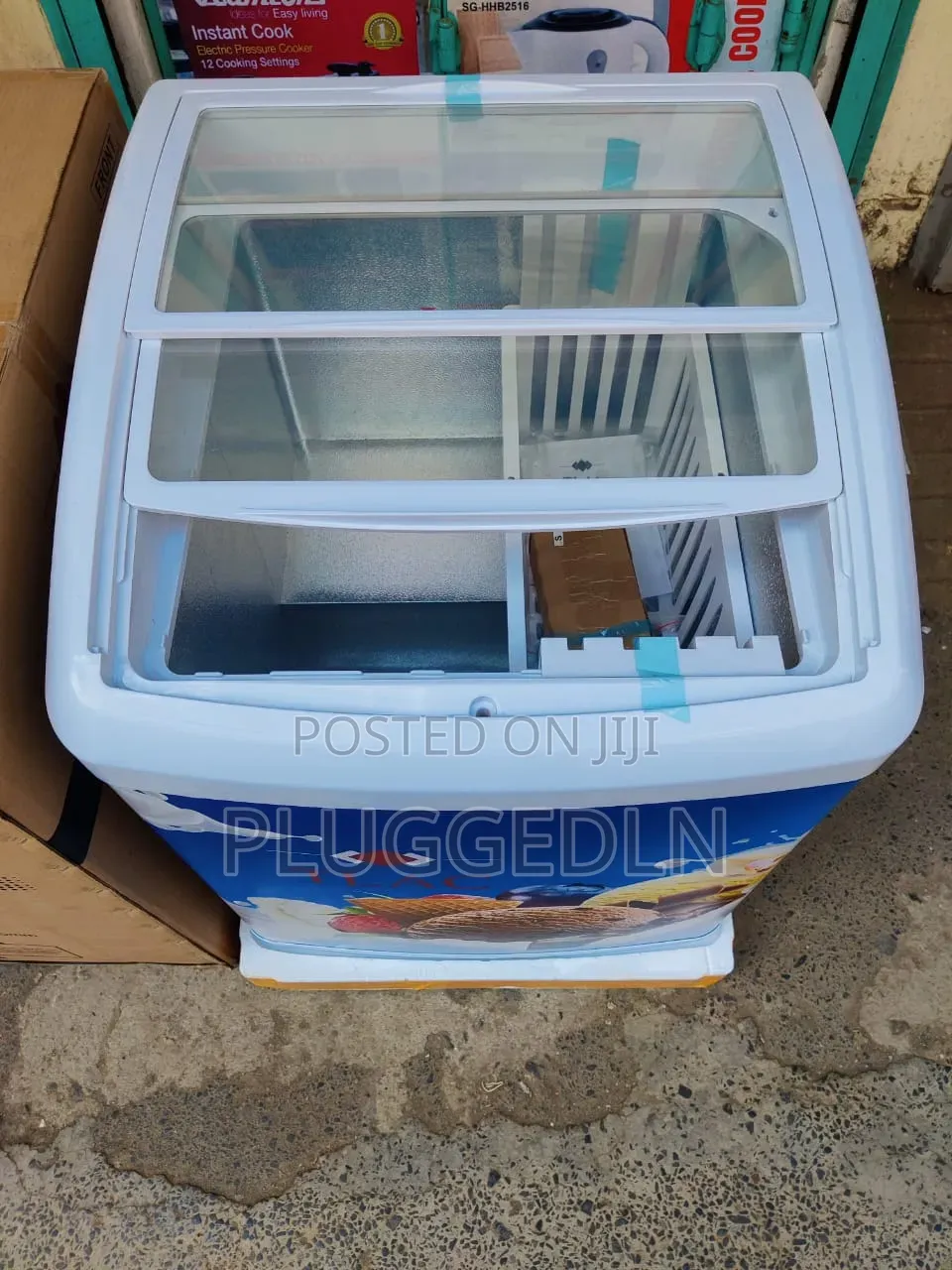 *Tlac Display Freezer 156l