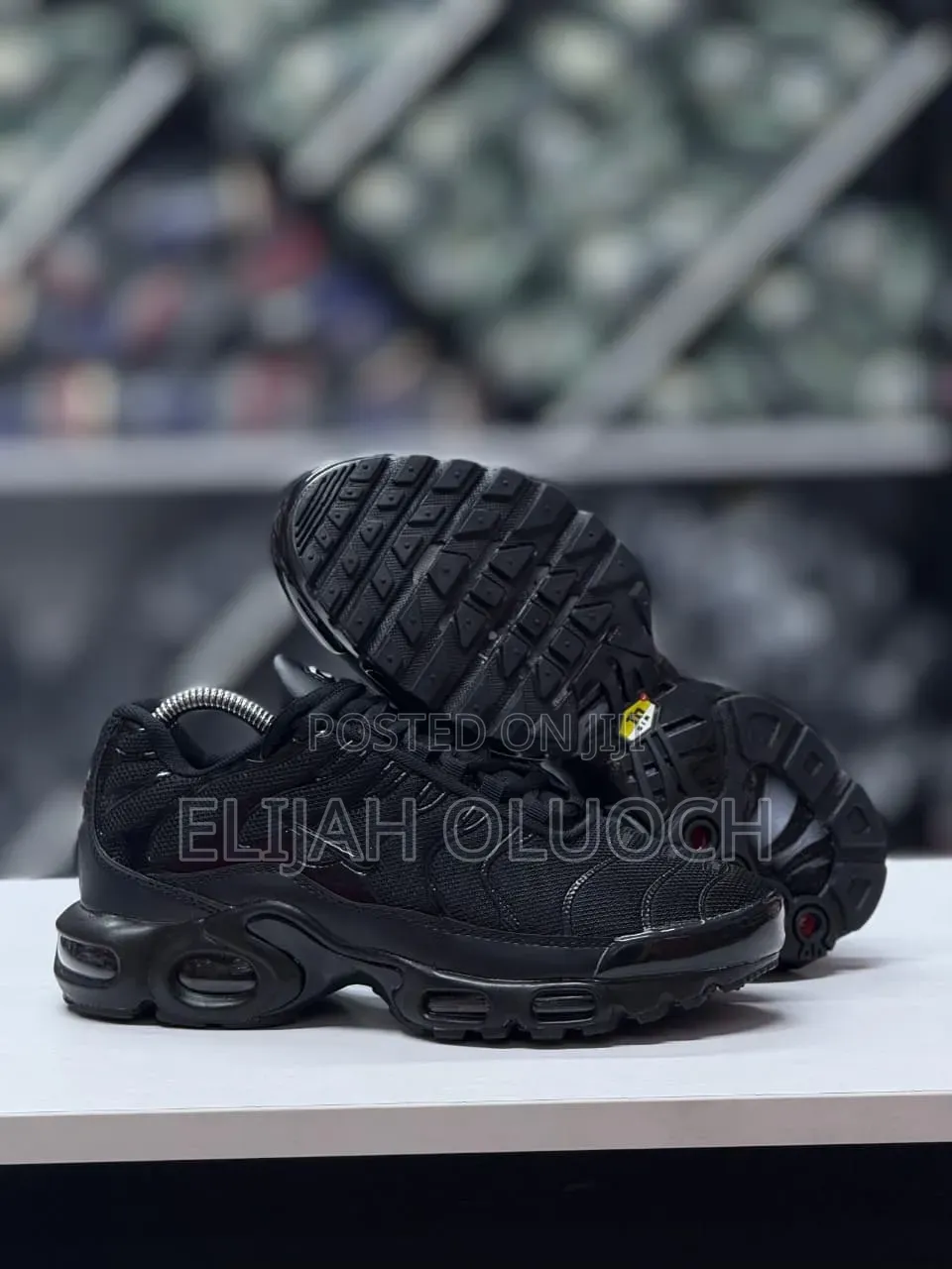 Ike Airmax Tn Tripple Black